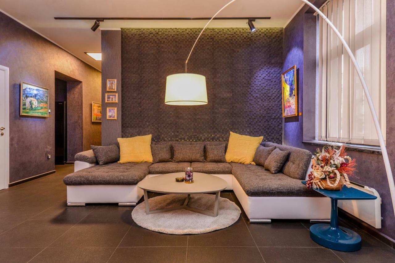 Champs-Élysées Sofia | 2-BDR, 2-BTHR Tsar Simeon Suite Exterior foto